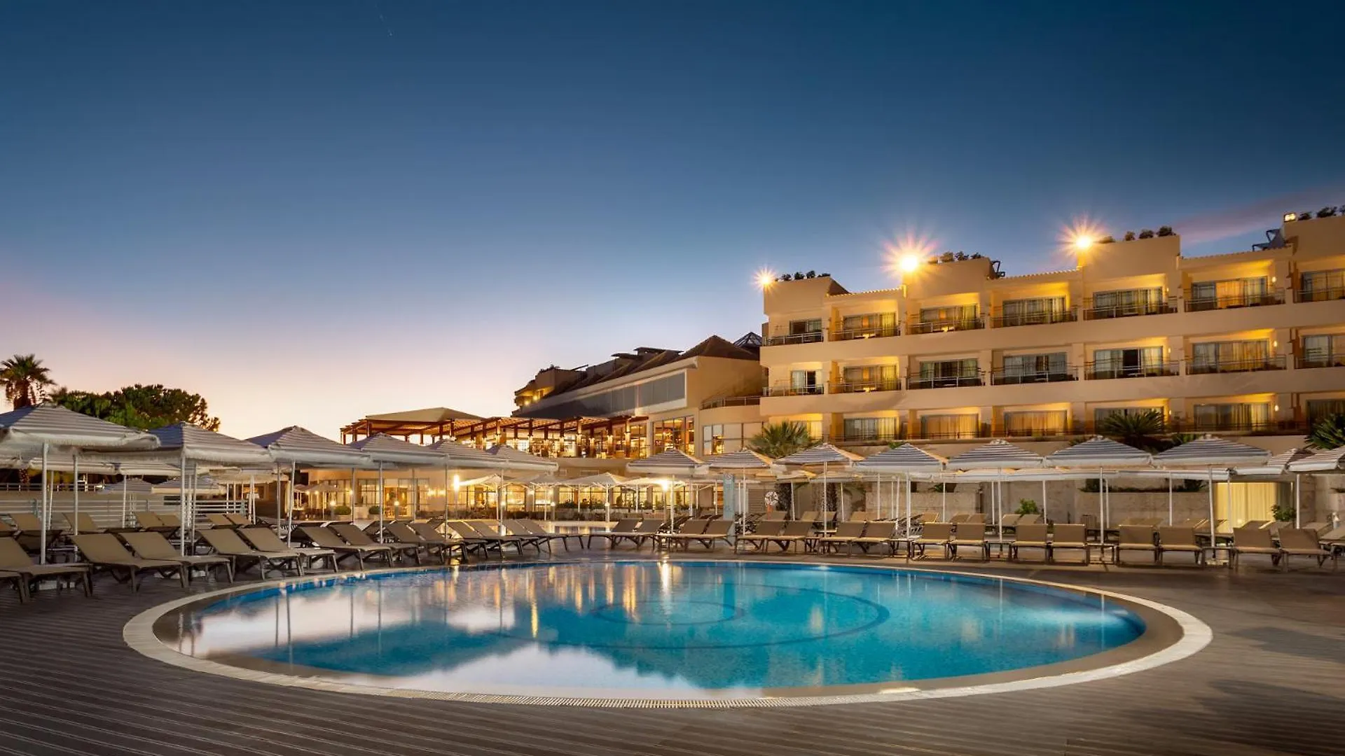 Grande Real Santa Eulalia Resort & Hotel Spa Albufeira 5*,